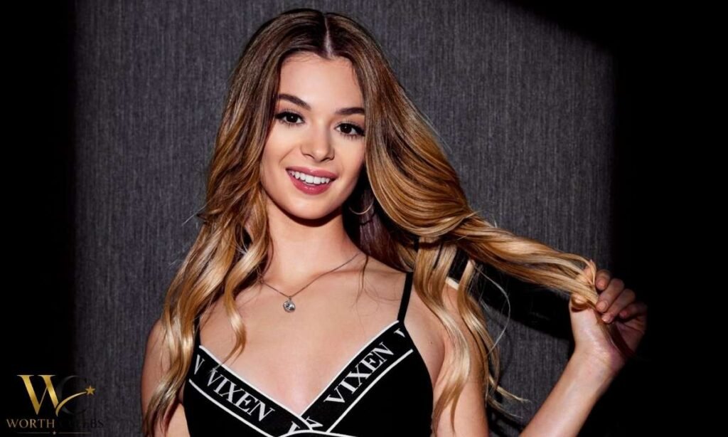 molly-little-social-media